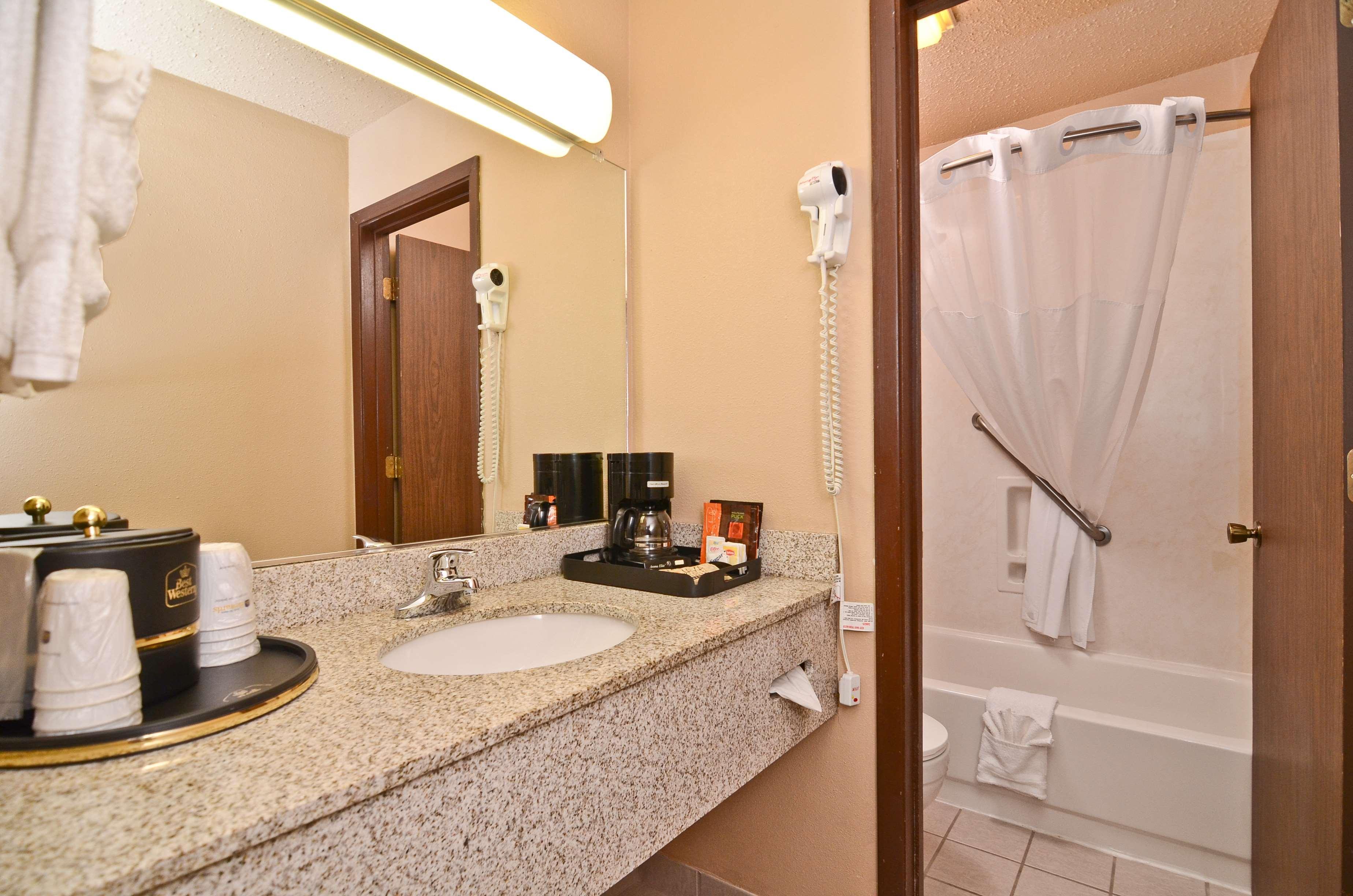 Best Western Bidarka Inn Хоумър Екстериор снимка