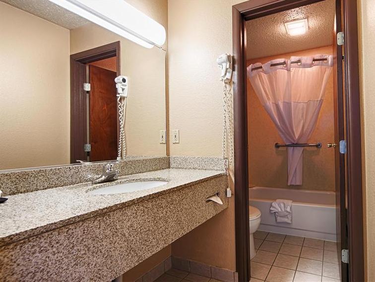 Best Western Bidarka Inn Хоумър Екстериор снимка